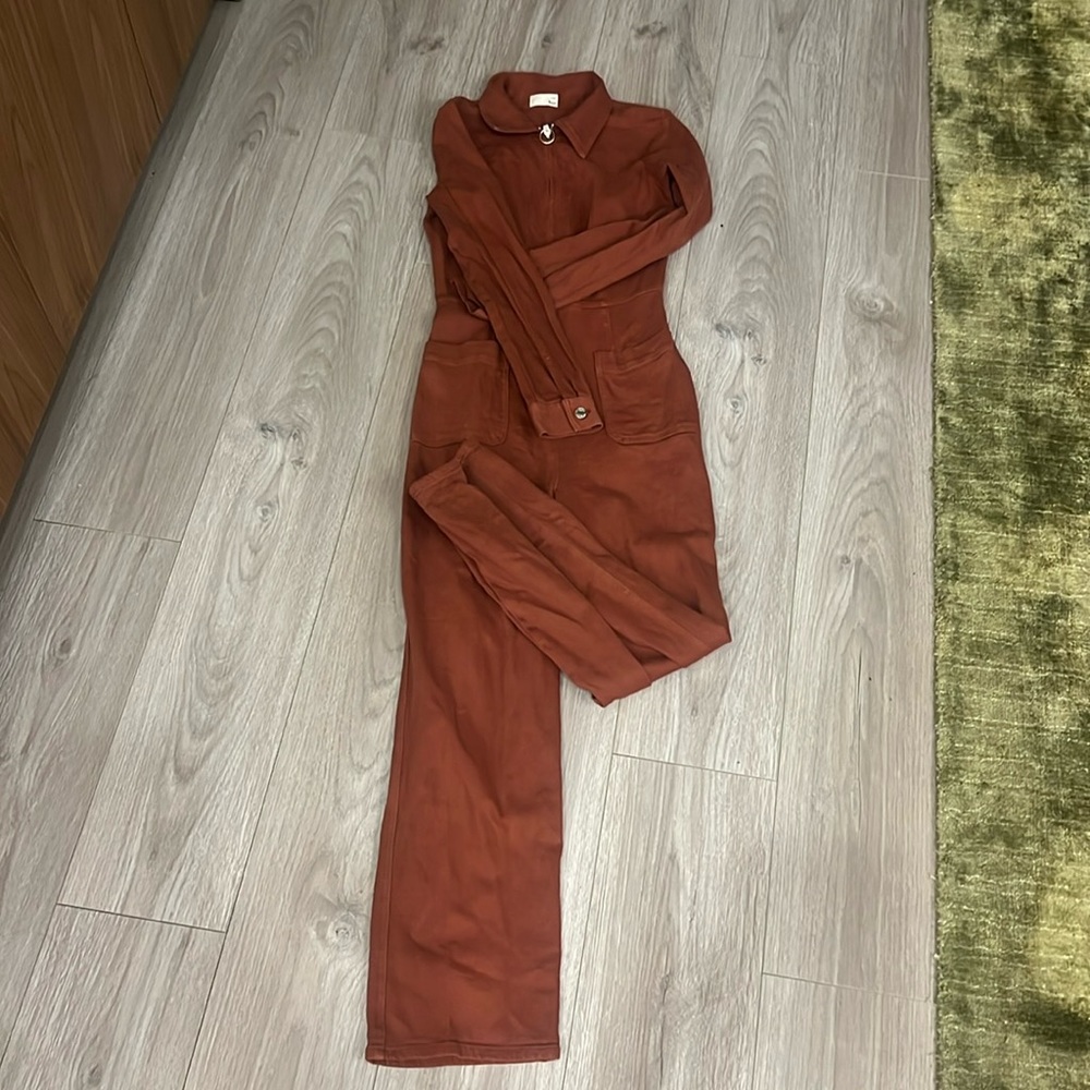 aritzia wilfred free burnt orange zip up jumpsuit